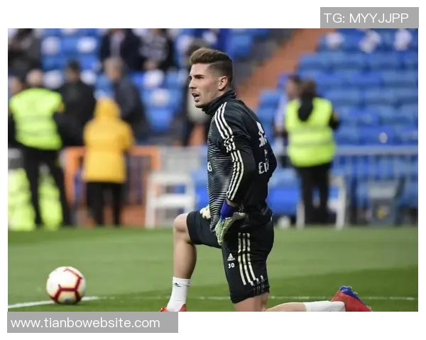 阿尔及利亚国家队公布新名单马赫雷斯本塞拜尼领衔齐达内之子卢卡入选 阿尔及利亚国家队公布新名单马赫雷斯本塞拜尼领衔齐达内之子卢卡入选