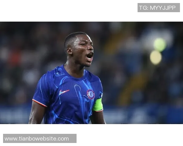 中场铁闸凯塞多本赛季英超抢断拦截双料第一展现强大防守能力 中场铁闸凯塞多本赛季英超抢断拦截双料第一展现强大防守能力