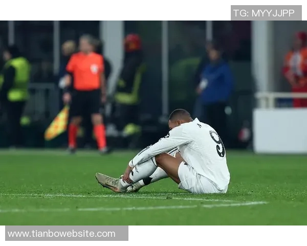 姆巴佩因伤退队引发争议罗滕直言队友对特殊待遇感到厌倦 姆巴佩因伤退队引发争议罗滕直言队友对特殊待遇感到厌倦