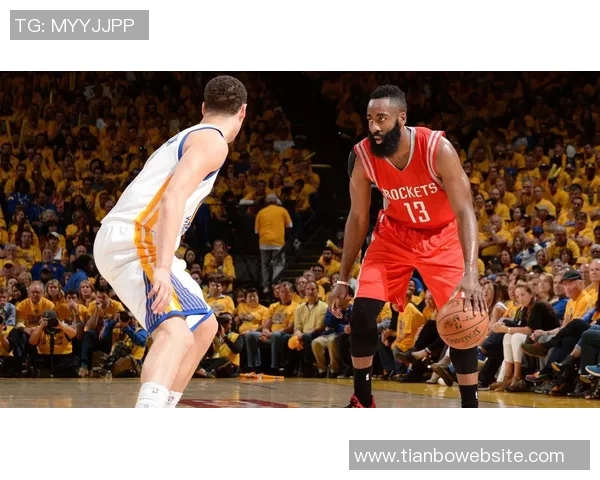 哈登谈客场逆转困难称这是一场防守大战需全力以赴才能争胜 哈登谈客场逆转困难称这是一场防守大战需全力以赴才能争胜