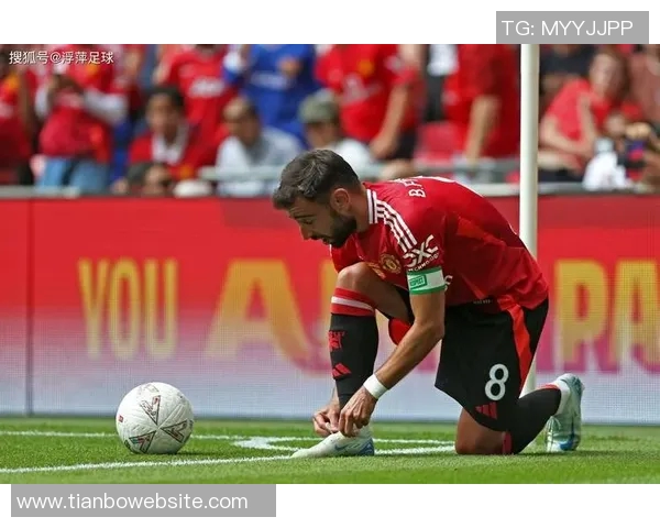 B费庆祝曼联300场出战成就午睡习惯或助高出勤率提升表现 B费庆祝曼联300场出战成就午睡习惯或助高出勤率提升表现