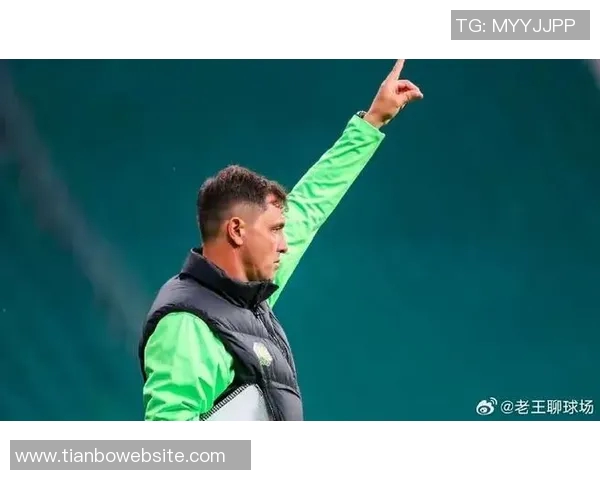 拉米罗首次公开带队训练分组对抗战术布局引关注