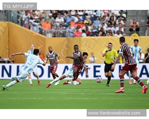 弗拉门戈在解放者杯半决赛首回合小胜竞技占得先机次回合争夺即将开启